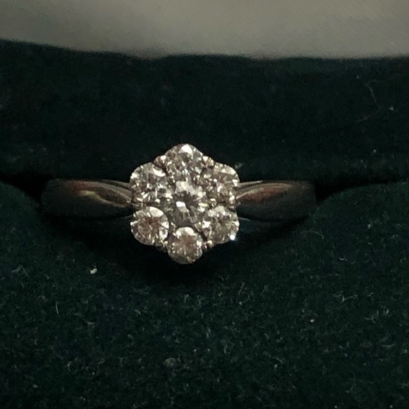 70.ct diamond ring - Picture 1 of 6